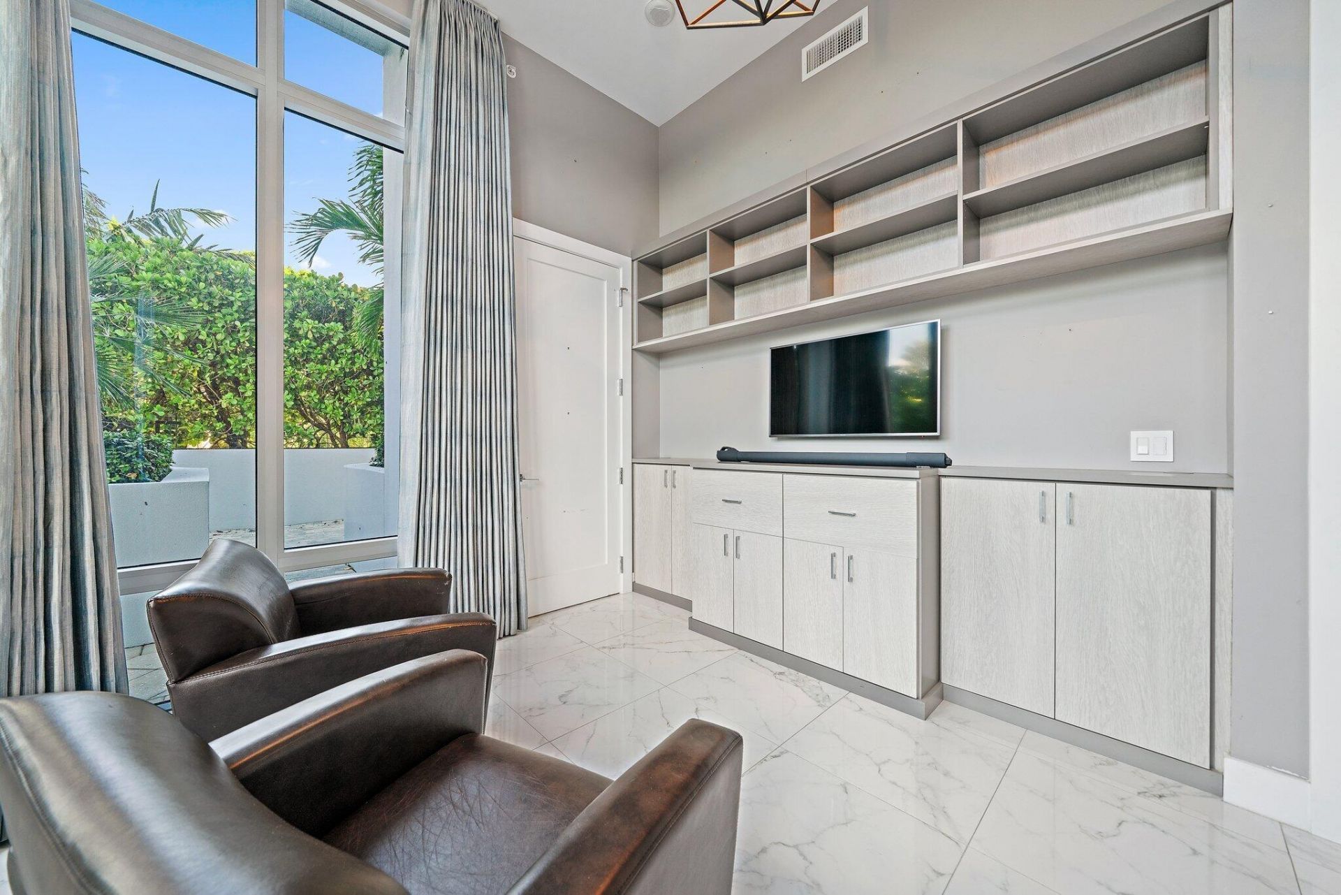 1 Water Club Way, Unit 301, North Palm Beach, FL 33408 Photo