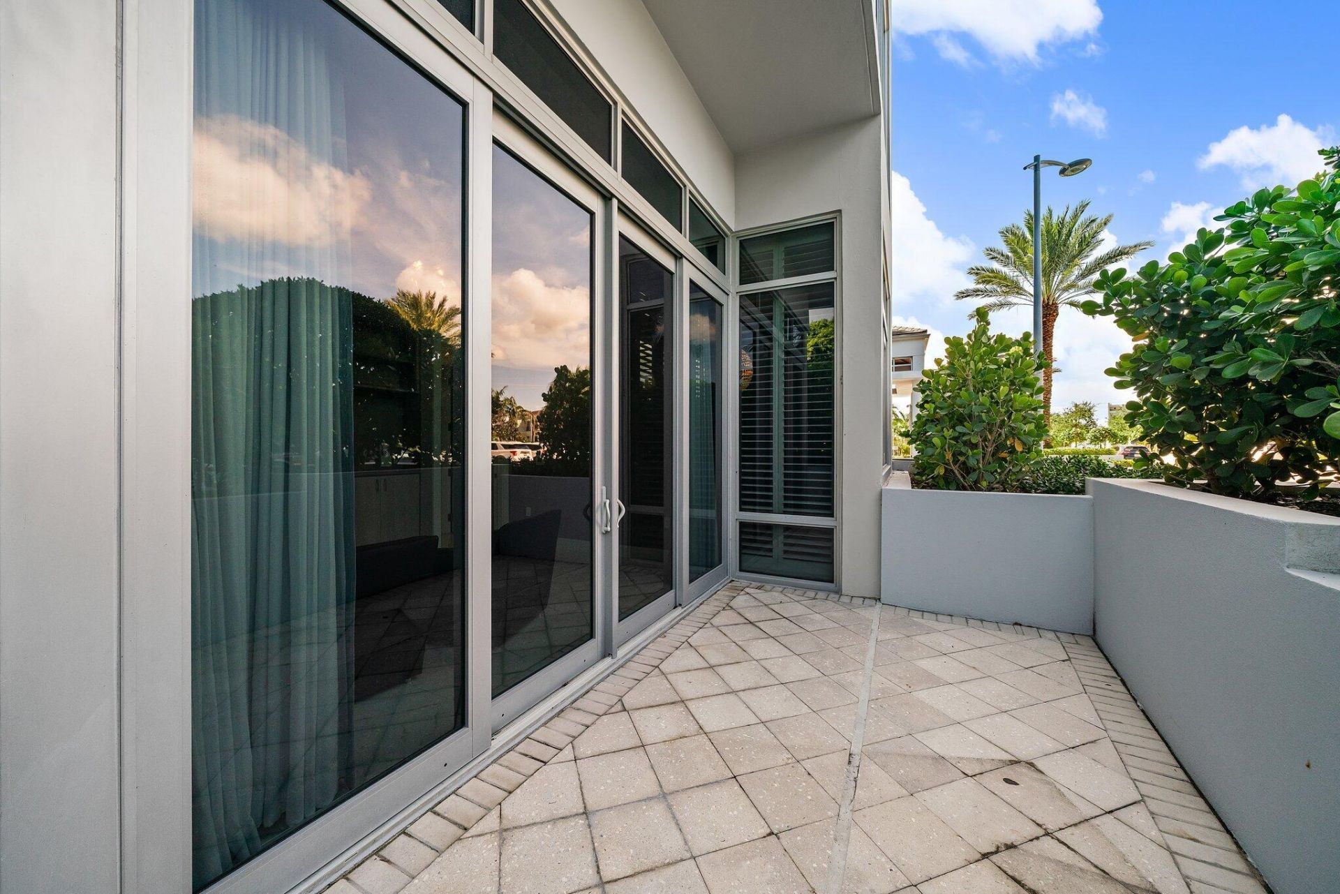 1 Water Club Way, Unit 301, North Palm Beach, FL 33408 Photo