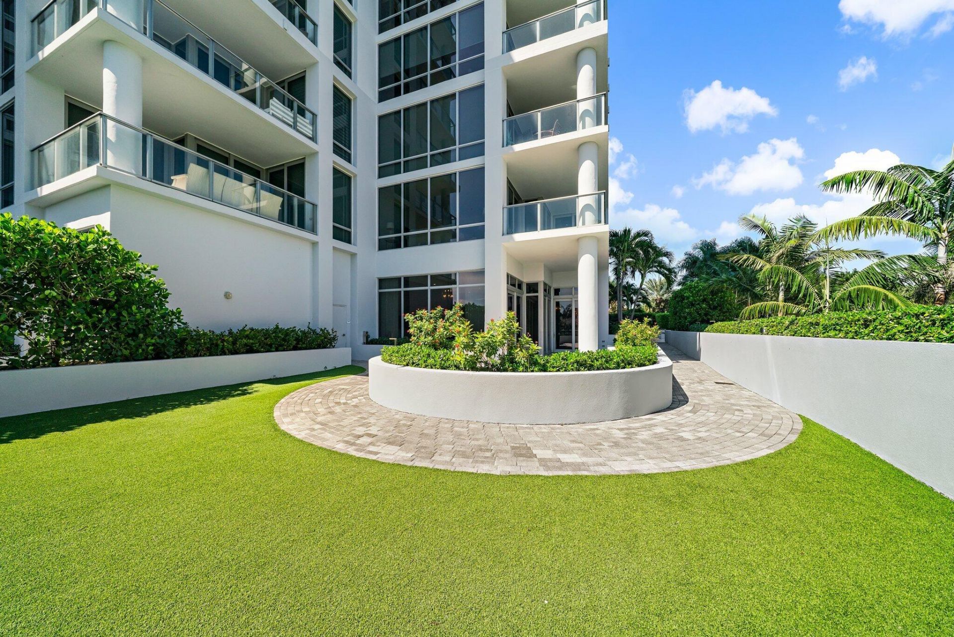 1 Water Club Way, Unit 301, North Palm Beach, FL 33408 Photo