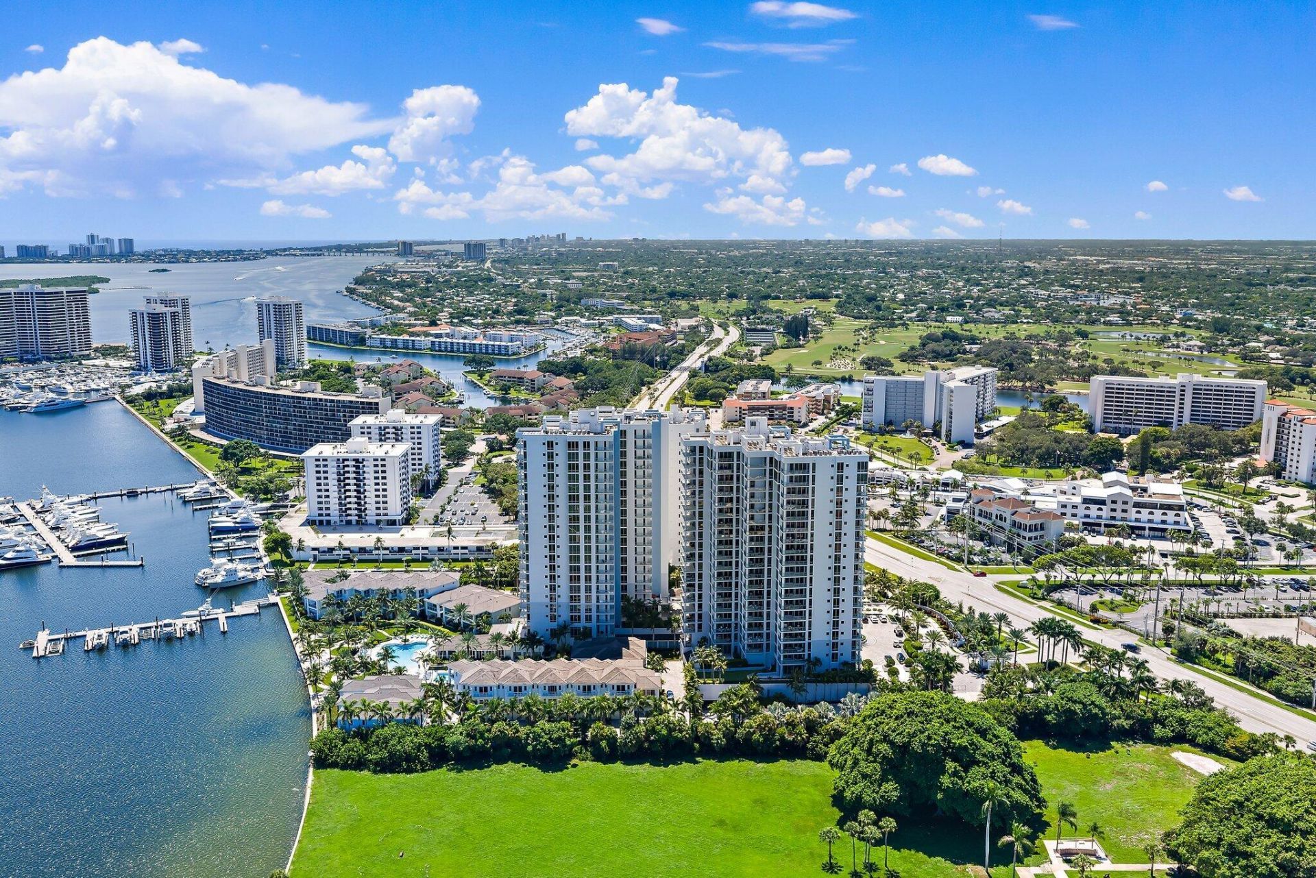 1 Water Club Way, Unit 301, North Palm Beach, FL 33408 Photo