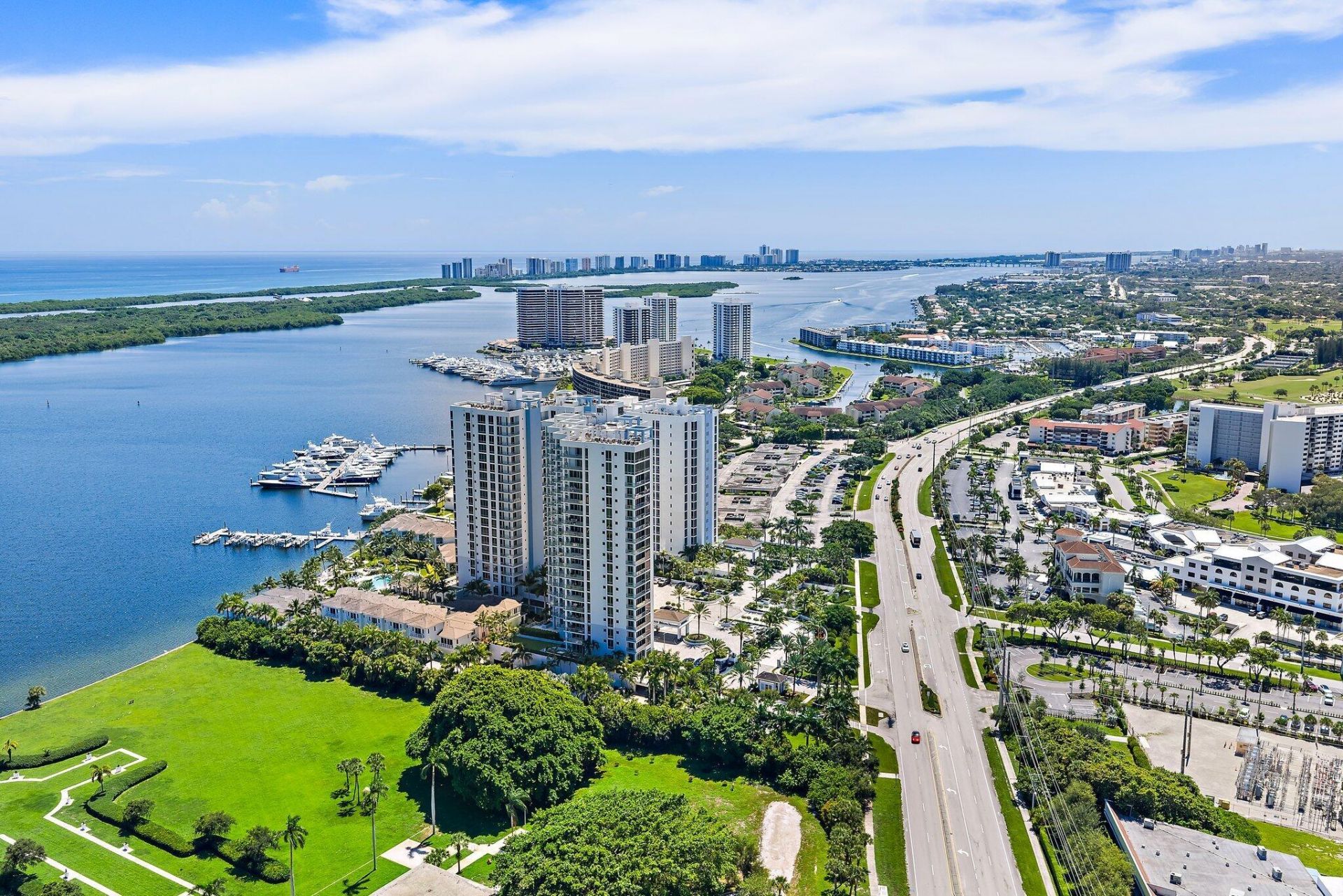 1 Water Club Way, Unit 301, North Palm Beach, FL 33408 Photo