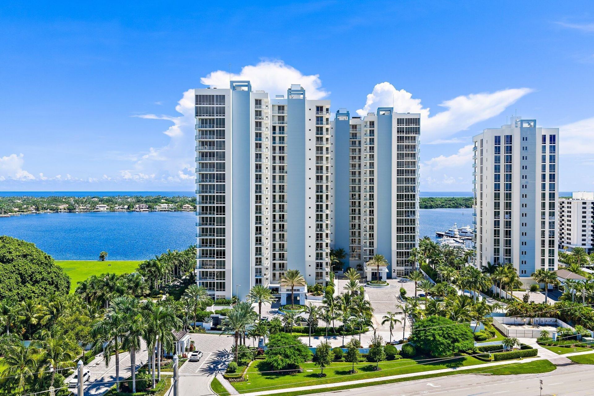 1 Water Club Way, Unit 301, North Palm Beach, FL 33408 Photo