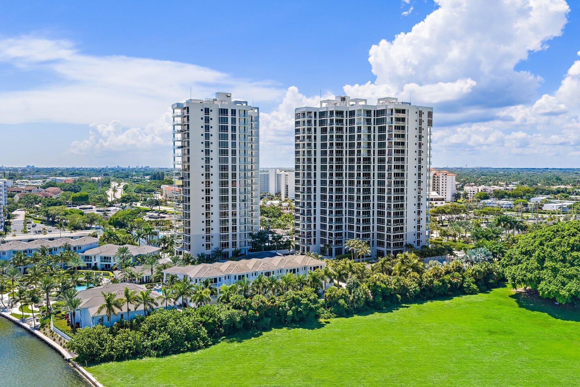 1 Water Club Way, Unit 301, North Palm Beach, FL 33408 Photo