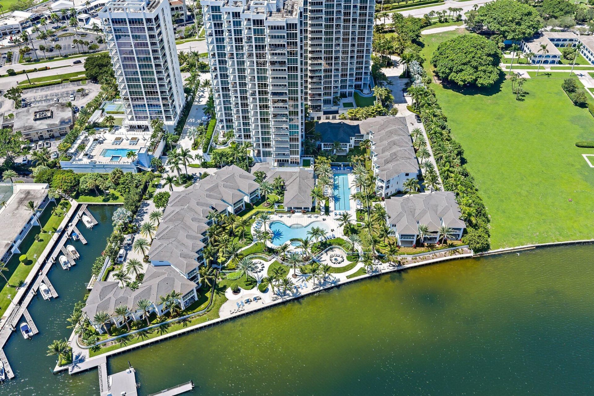 1 Water Club Way, Unit 301, North Palm Beach, FL 33408 Photo