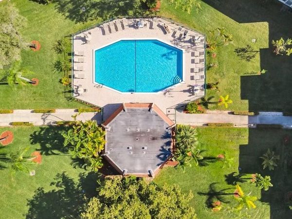 6600 Royal Palm Boulevard, Unit 211B, Margate, FL 33063