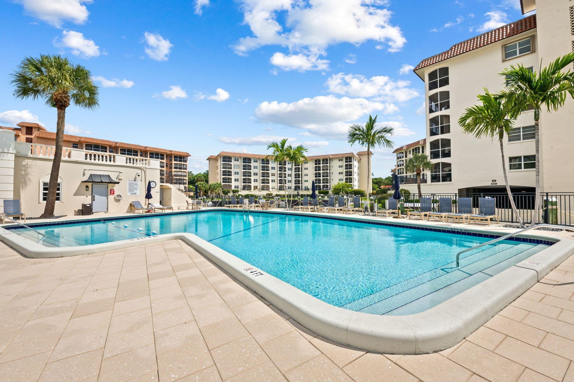 2871 N Ocean Boulevard, Unit D210, Boca Raton, FL 33431 Photo