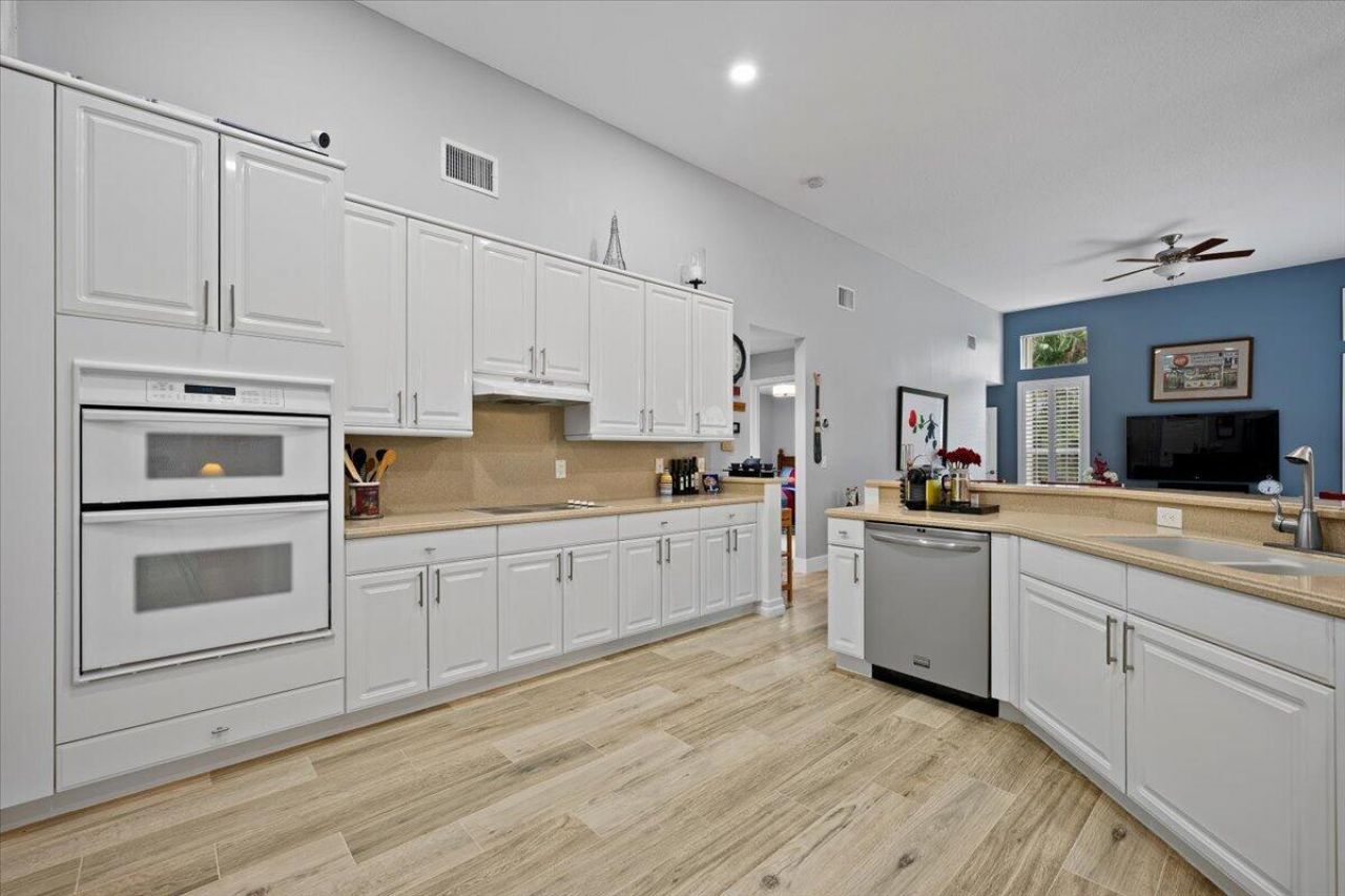 15522 Cypress Park Drive, Wellington, FL 33414 Photo
