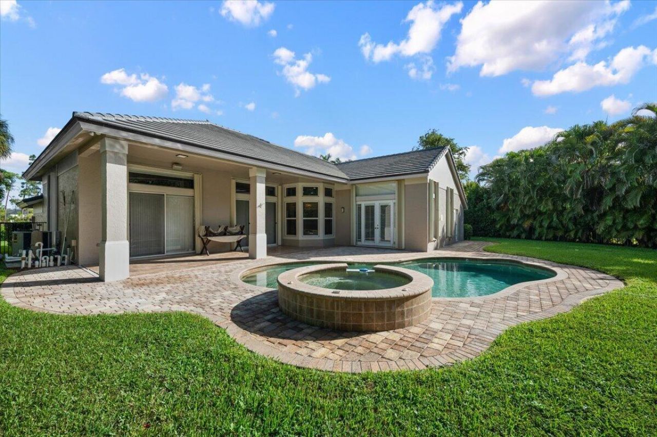 15522 Cypress Park Drive, Wellington, FL 33414 Photo