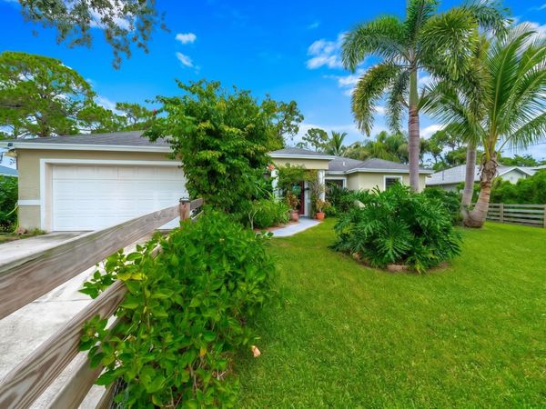 245 SW De Gouvea Terrace, Port St. Lucie, FL 34984