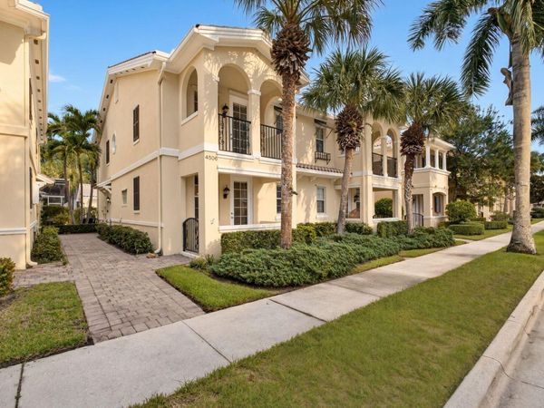 4506 Illicium Drive, Palm Beach Gardens, FL 33418