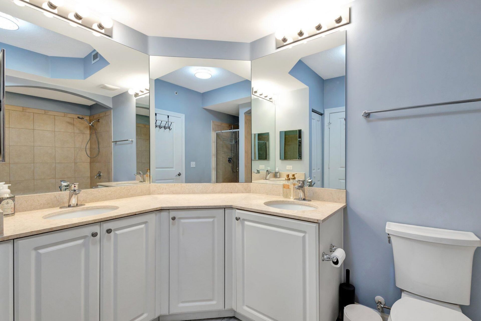 1690 Renaissance Commons Boulevard, Unit 1401, Boynton Beach, FL 33426 Photo