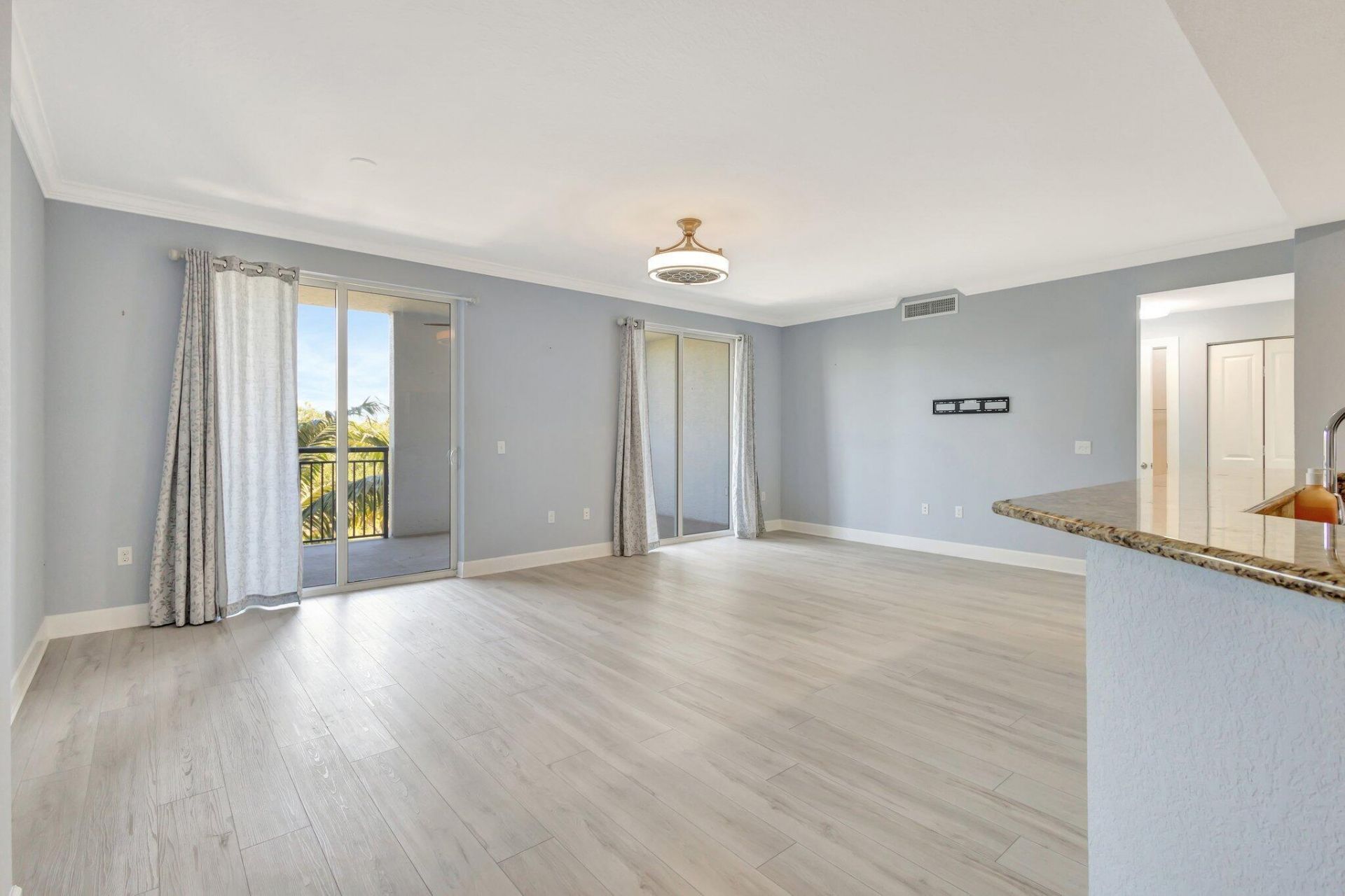 1690 Renaissance Commons Boulevard, Unit 1401, Boynton Beach, FL 33426 Photo