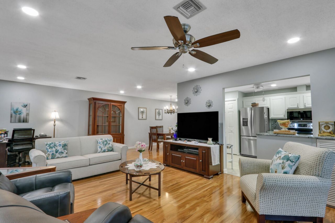 826 Timberview Drive, Unit A, Fort Pierce, FL 34982 Photo