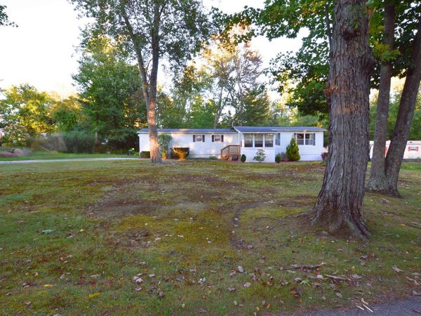 732 Concord Stage Road, Unit 6, Weare, NH 03281