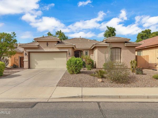 142 W Raven Drive, Chandler, AZ 85286