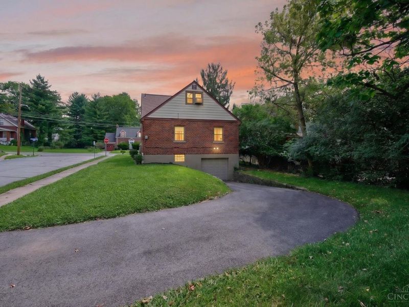 6747 Plainfield Road, Silverton, OH 45236 Photo 47
