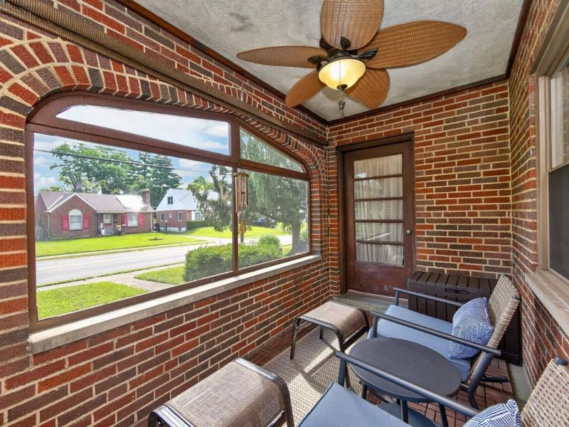 6747 Plainfield Road, Silverton, OH 45236 Photo 9