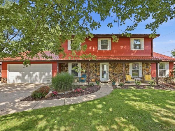 2000 Maple Lane, Garrett, IN 46738