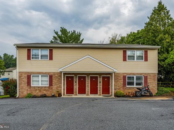 53 59 AKRON ROAD, EPHRATA, PA 17522