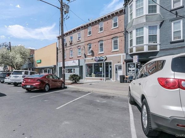 370 Broadway, Unit 3, Newburgh, NY 12550