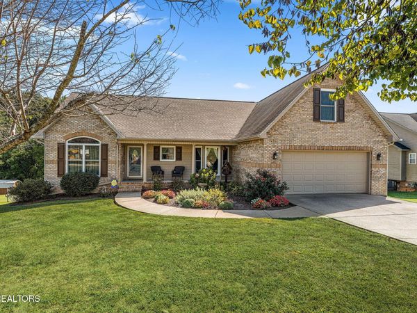 2841 Misty Ridge Drive, Lenoir City, TN 37772