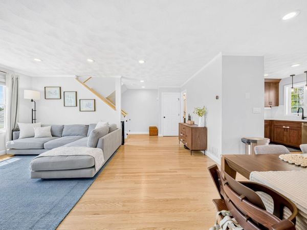 66 Sylvan St, Unit 66, Melrose, MA 02176