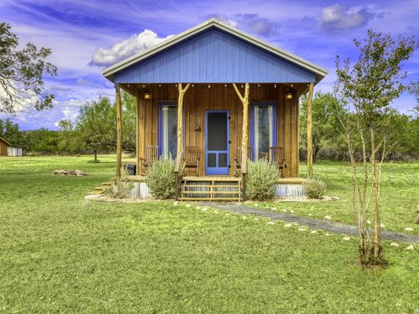 297 Squirrel Bend, ConCan, TX 78838