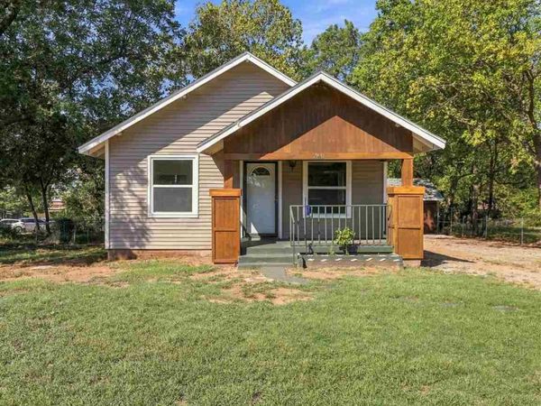 240 S Stallard Street, Stillwater, OK 00000