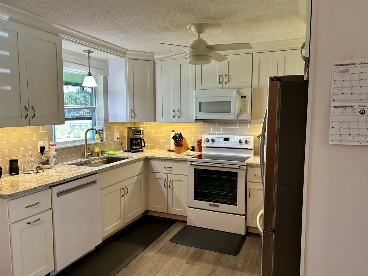 1638 Paradise Lane, Astor, FL 32102 Photo