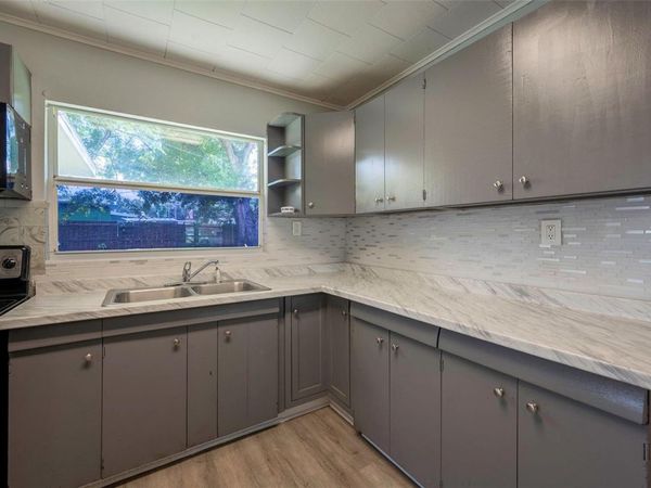 5136 STUDIO DRIVE , ZEPHYRHILLS, FL 33542