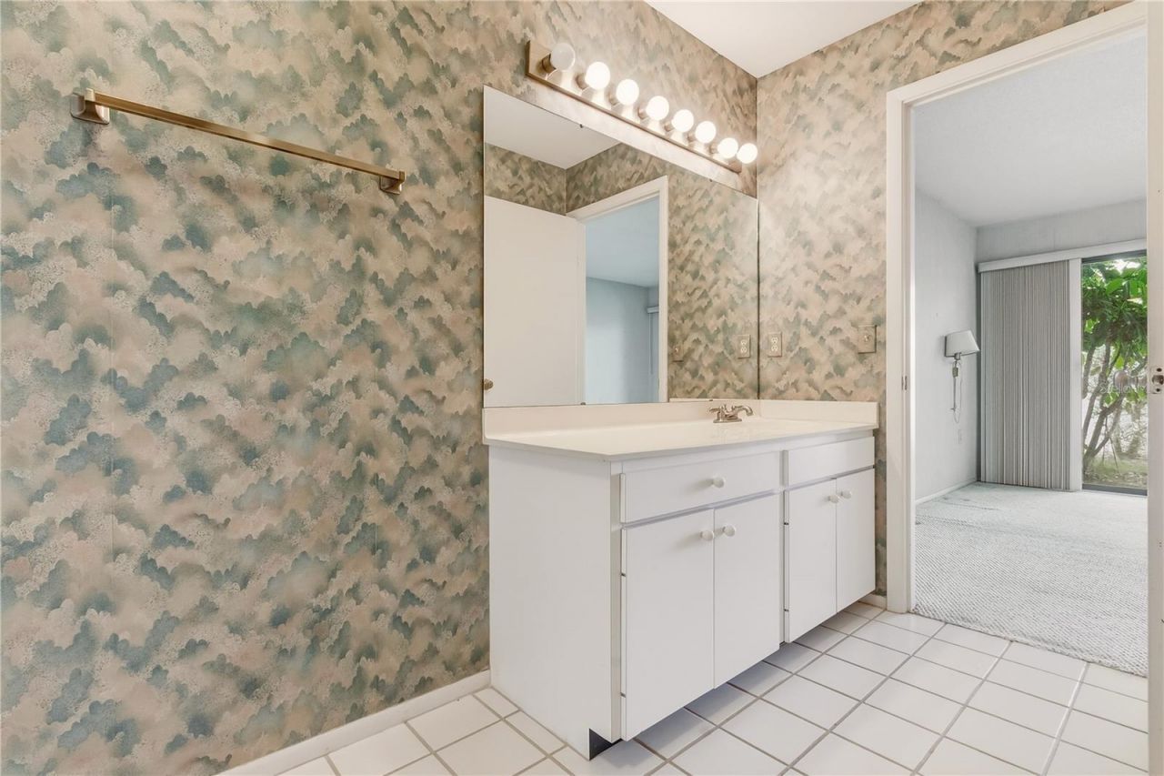 648 Woodlawn Drive, Unit 648, Bradenton, FL 34210 Photo