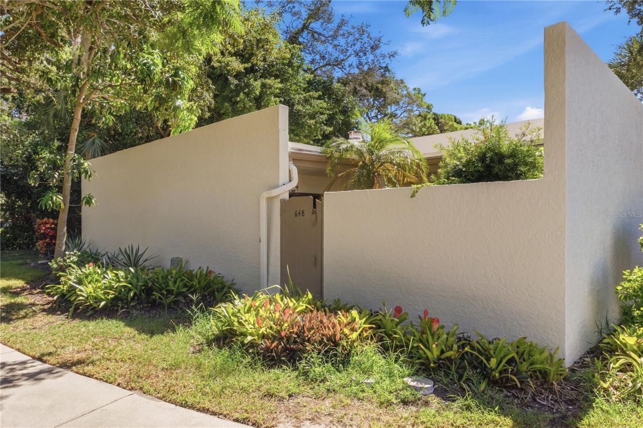 648 Woodlawn Drive, Unit 648, Bradenton, FL 34210 Photo
