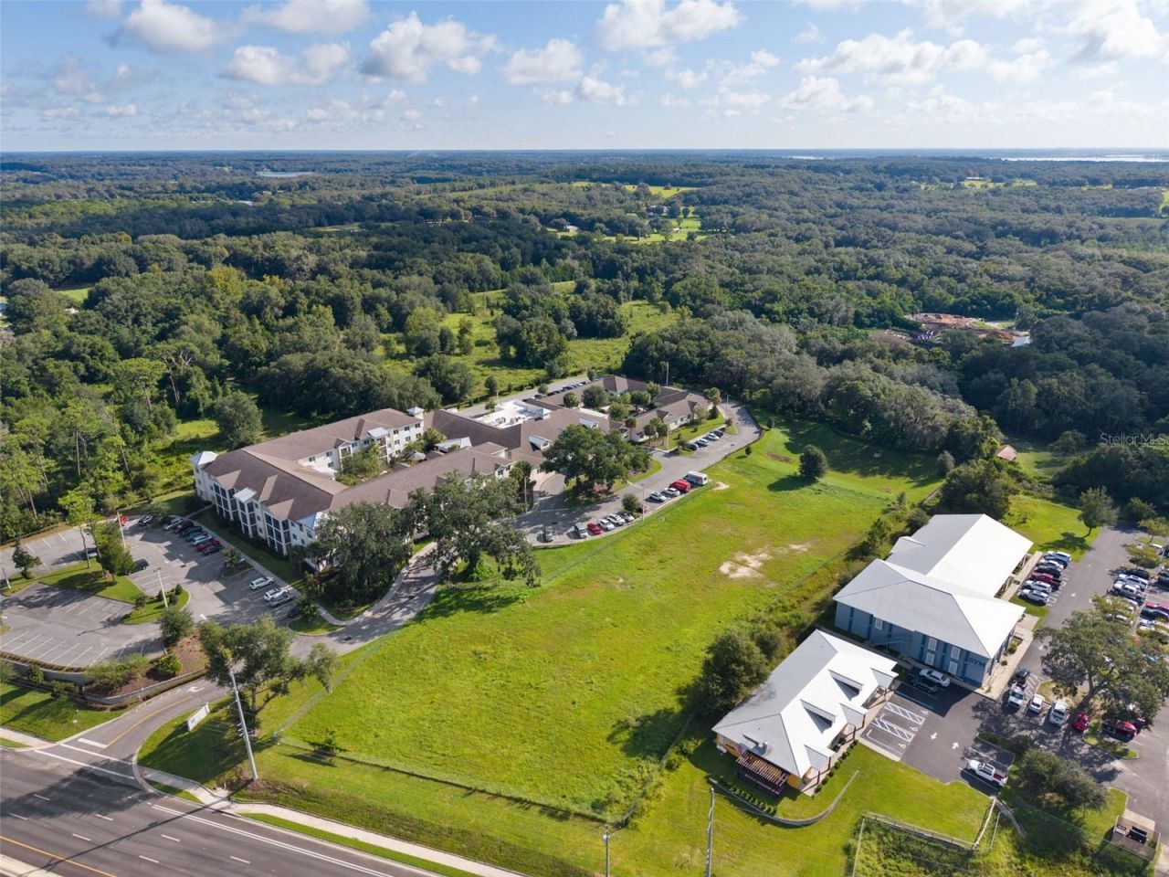 975 S Us Highway 27/441, Lady Lake, FL 32159 Photo