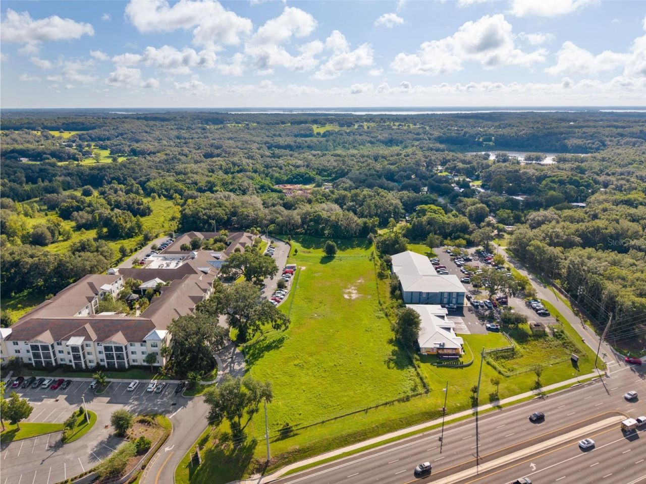 975 S Us Highway 27/441, Lady Lake, FL 32159 Photo