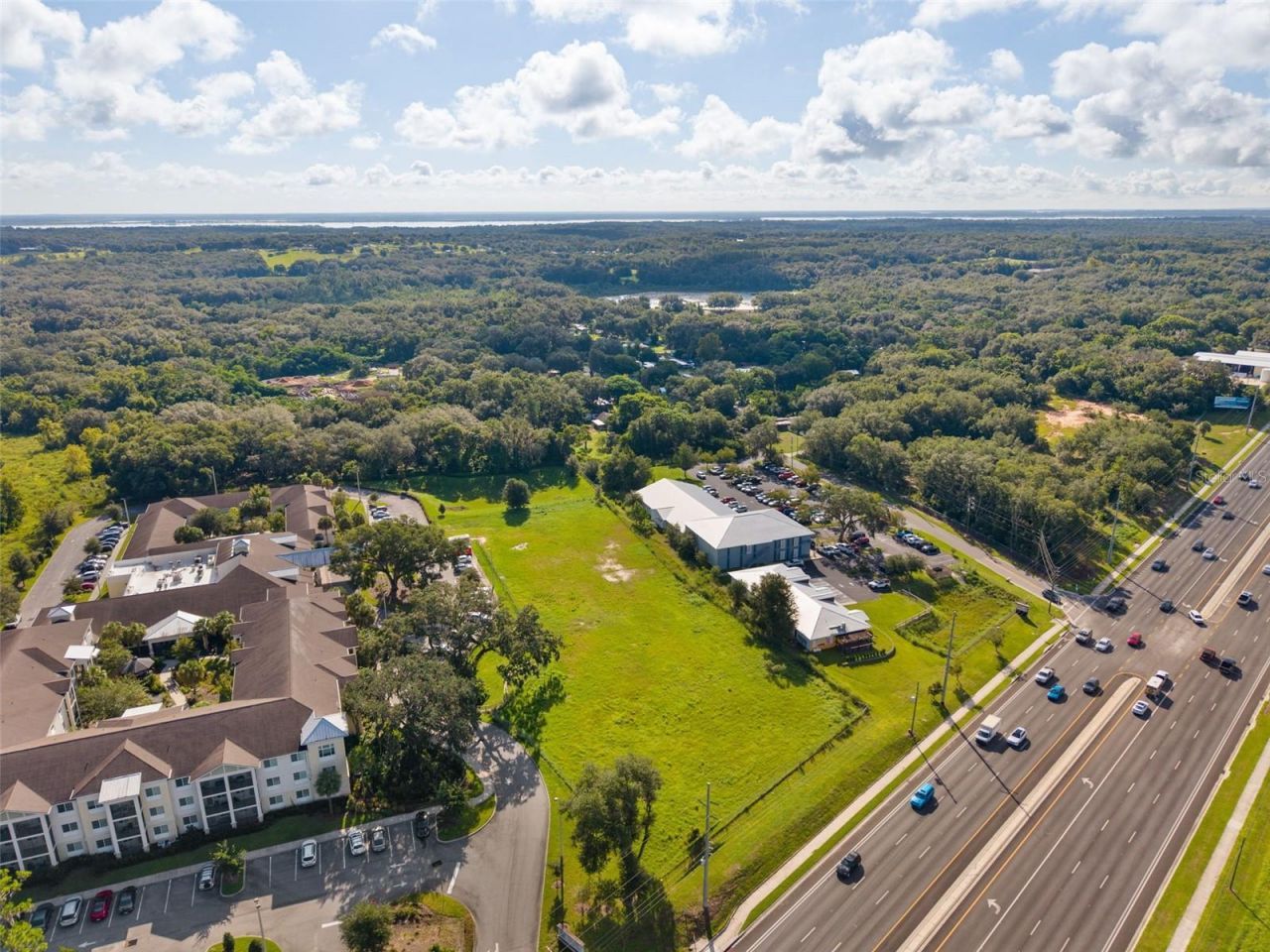 975 S Us Highway 27/441, Lady Lake, FL 32159 Photo