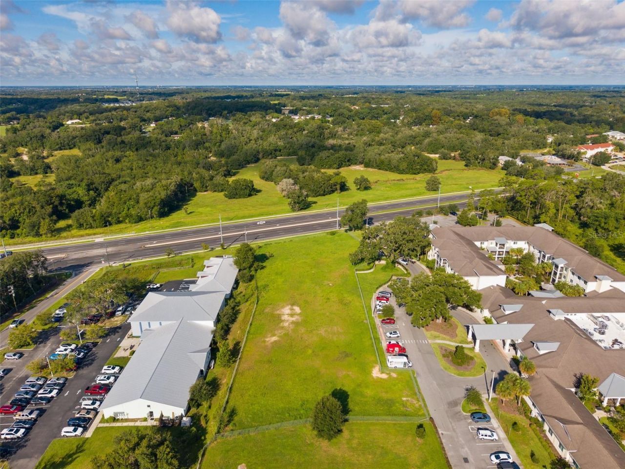 975 S Us Highway 27/441, Lady Lake, FL 32159 Photo