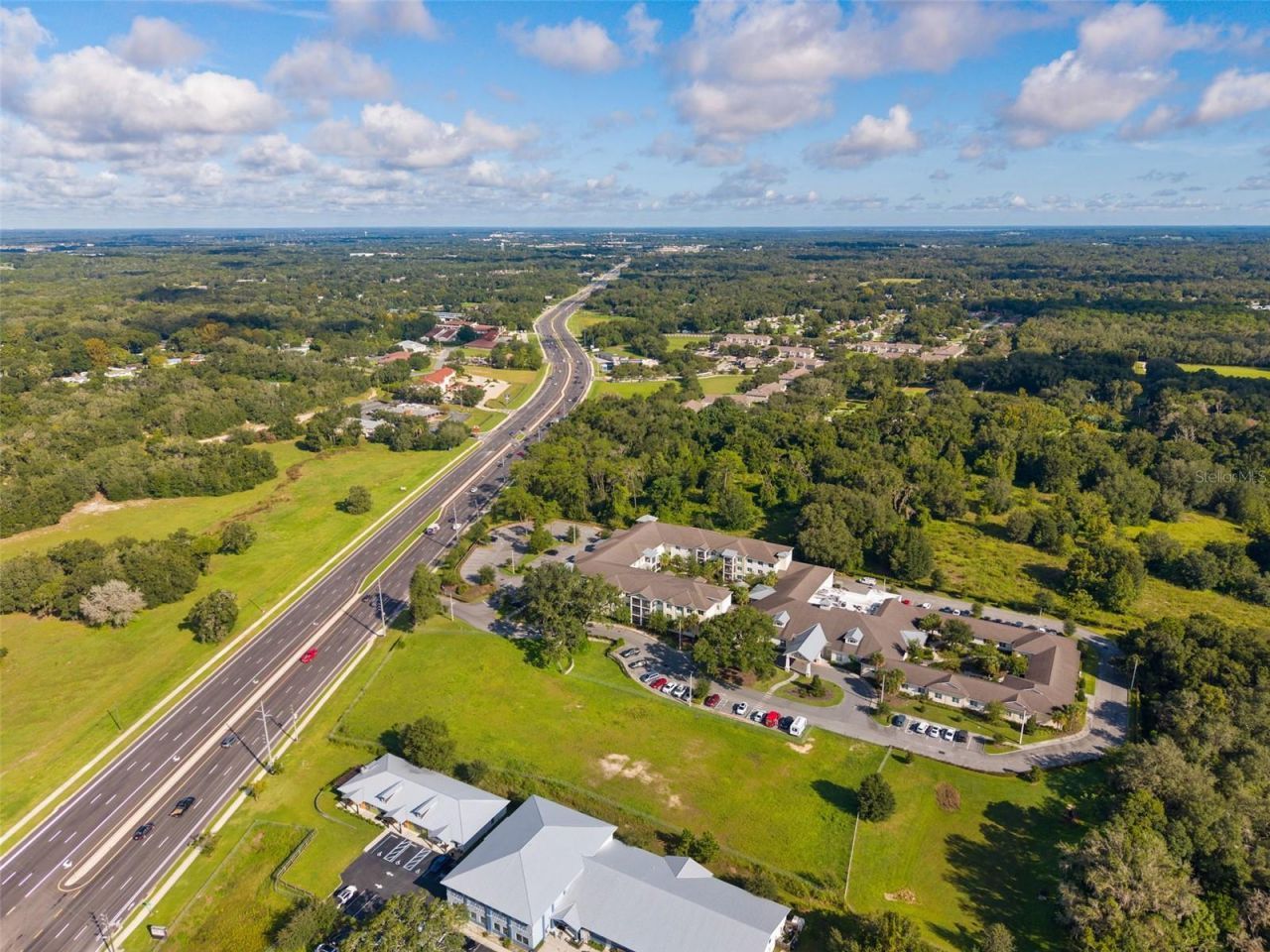 975 S Us Highway 27/441, Lady Lake, FL 32159 Photo