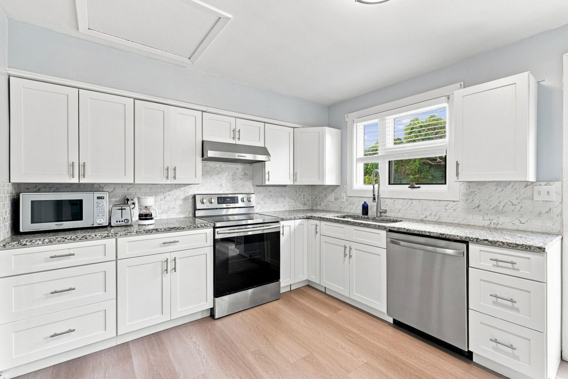 3619 Magnolia St.  Photo 8