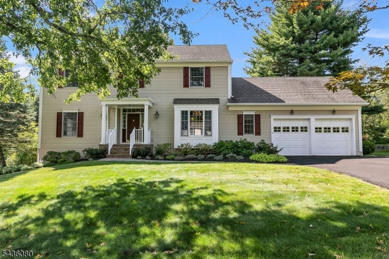 34 Deer Run, Long Hill, NJ 07946 Main Photo