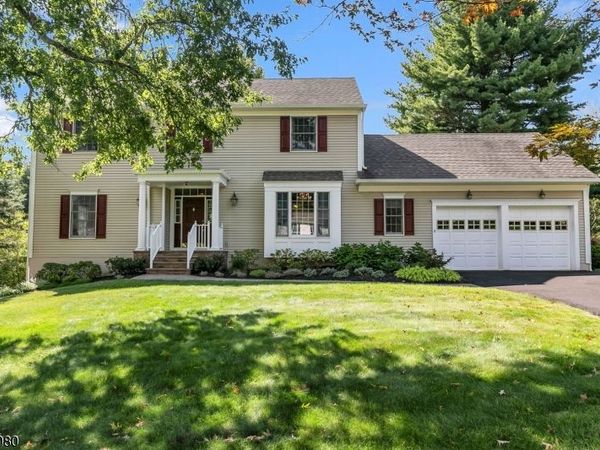 34 Deer Run, Long Hill, NJ 07946