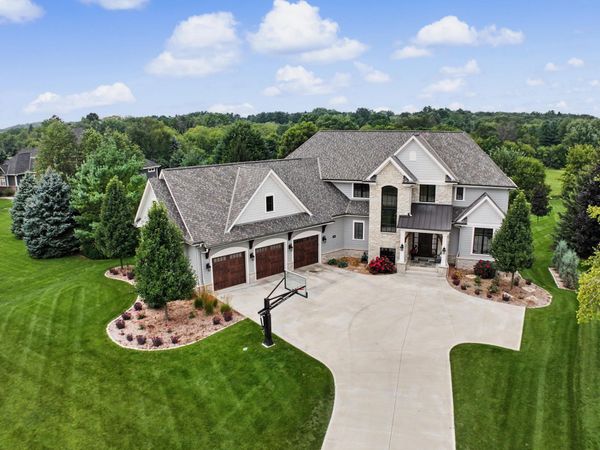 254 Legend Heights Ct, Wales, WI 53183