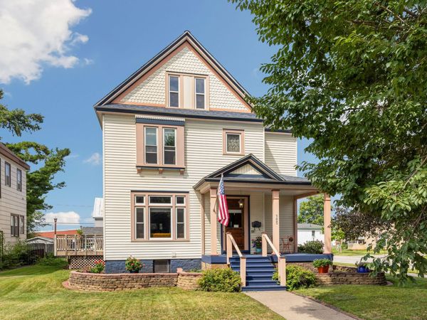 702 5th Ave S, La Crosse, WI 54601