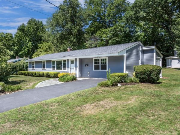 12 Terri Rd, Framingham, MA 01701