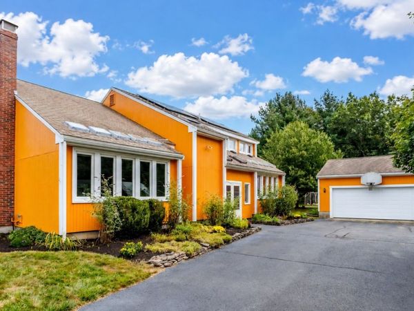 27 Lee St, Lancaster, MA 01523