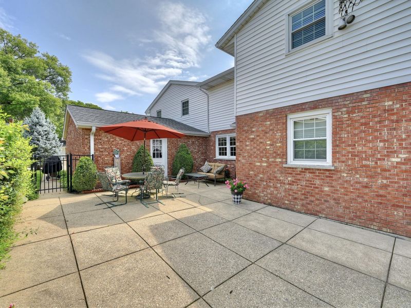 249 N Ashbrook Circle, Lakeside Park, KY 41017 Photo 14