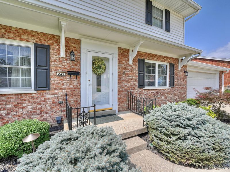 249 N Ashbrook Circle, Lakeside Park, KY 41017 Photo 5