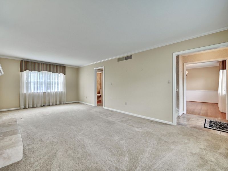 249 N Ashbrook Circle, Lakeside Park, KY 41017 Photo 6