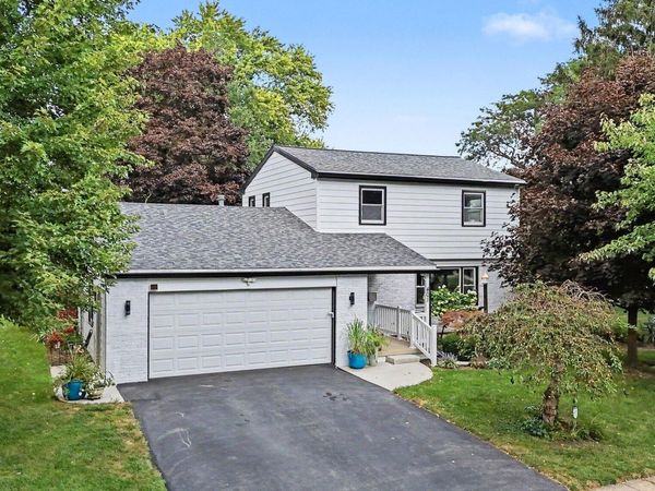 401 Orchard View Drive, Maumee, OH 43537
