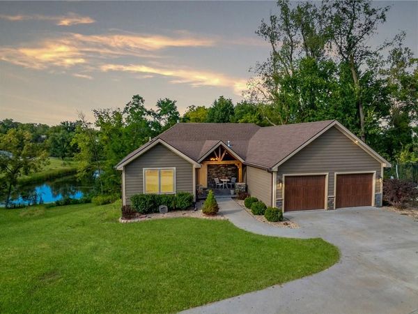 7877 SE ST RT 371 Highway, St Joseph, MO 64504