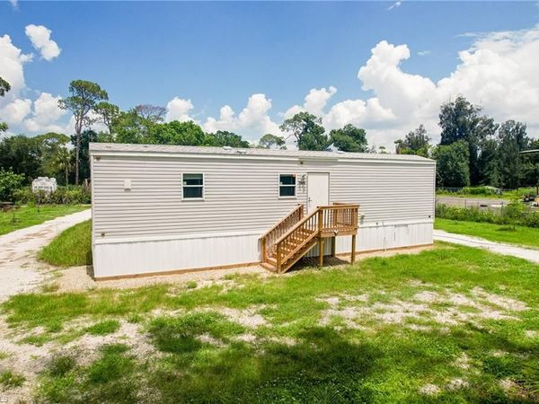 7905 Bogart DR, NORTH FORT MYERS, FL 33917